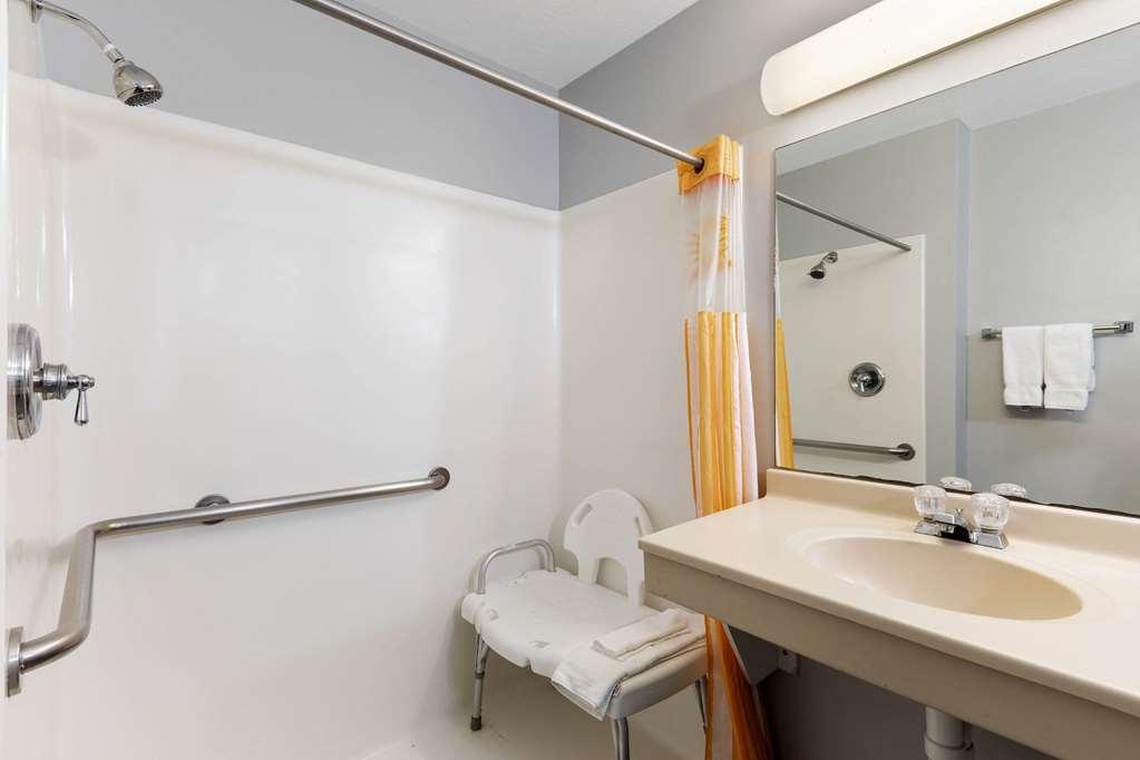 Отель La Quinta By Wyndham Omaha Airport Downtown Carter Lake Номер фото