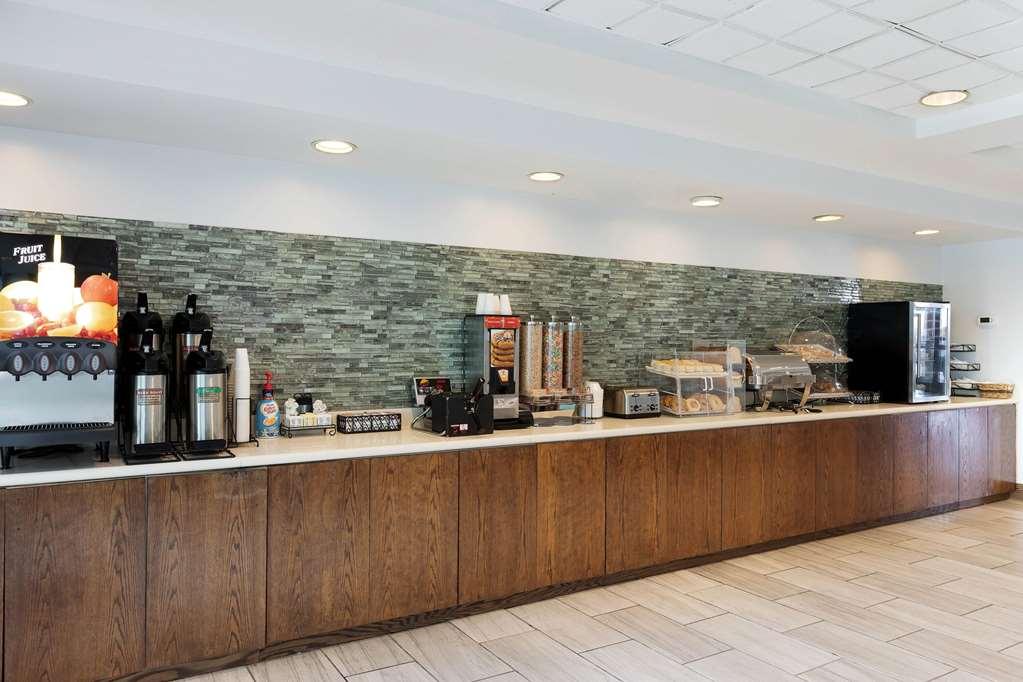 Отель La Quinta By Wyndham Omaha Airport Downtown Carter Lake Удобства фото