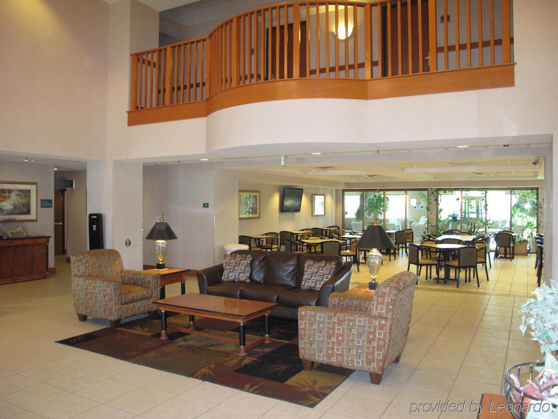 Отель La Quinta By Wyndham Omaha Airport Downtown Carter Lake Экстерьер фото