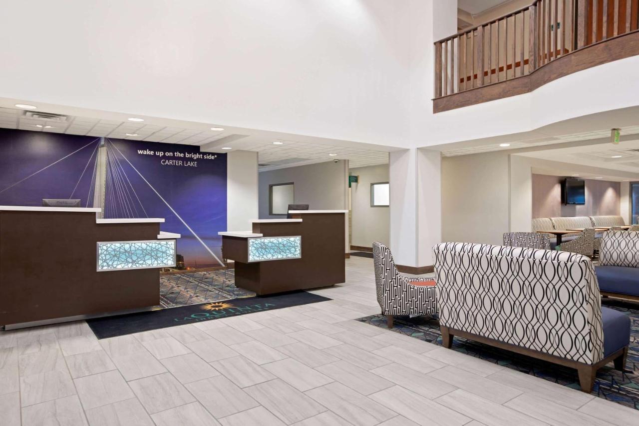 Отель La Quinta By Wyndham Omaha Airport Downtown Carter Lake Экстерьер фото
